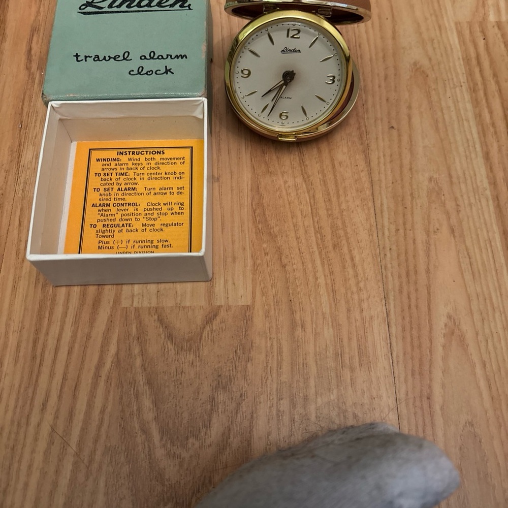 Vintage Linden travel alarm clock